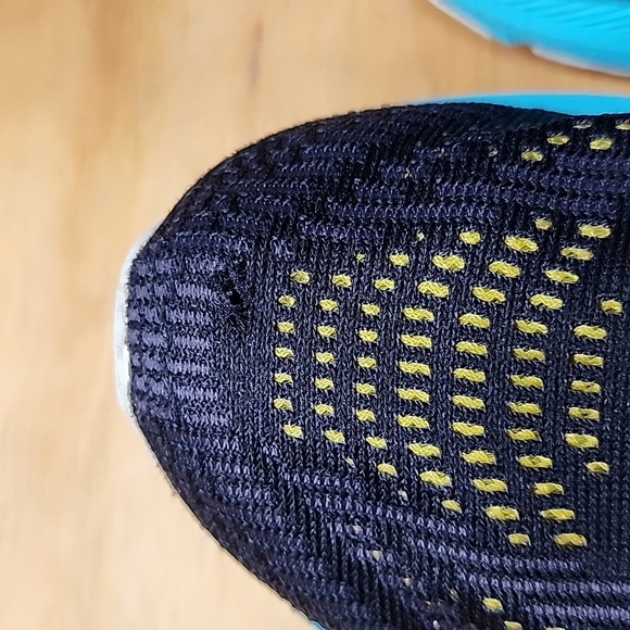 Asics GT-2000 8 Running Shoes | Size: 7.5 (Womens) | Multi colored - Picture 8 of 9